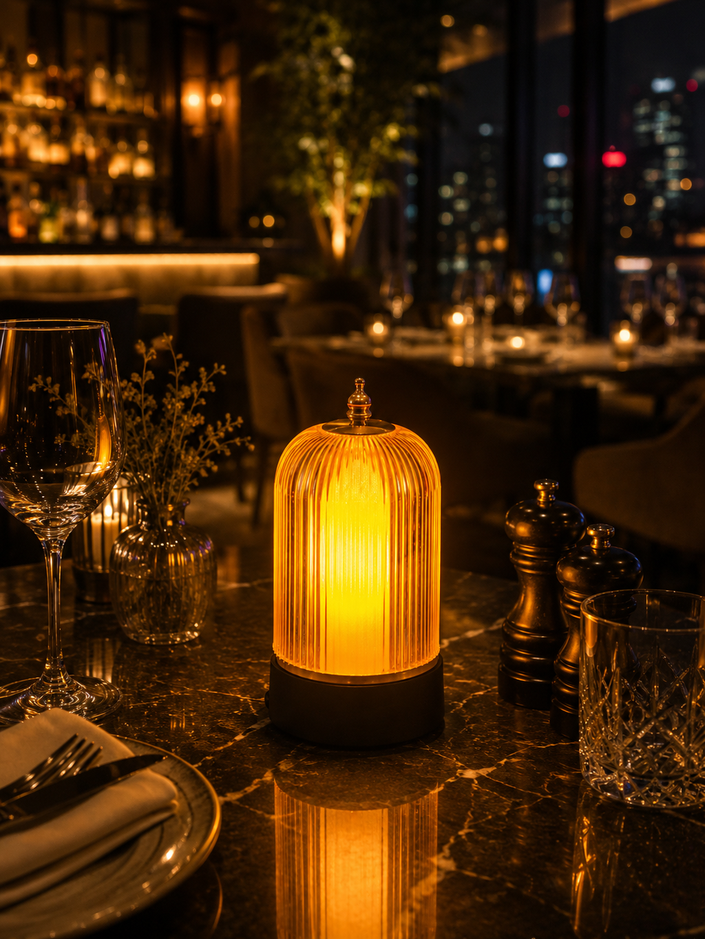 Nestora™ LumiLantern Table Lamp