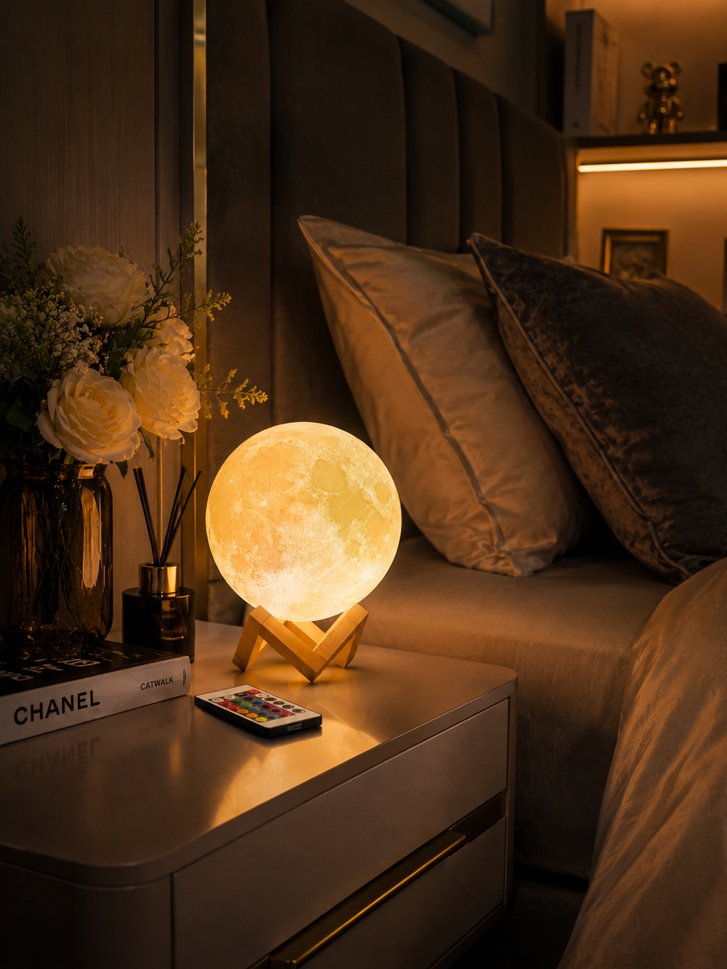 Nestora™ Aurora Moon Lamp